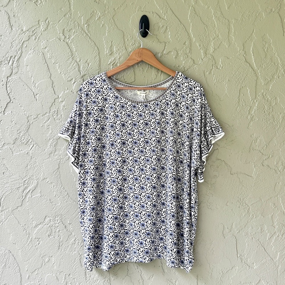 Max Studio Women's 2X Blue & White Multicolor Floral Ruffle Short Sleeve Top NWT